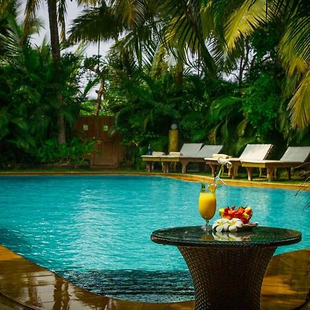 Papa Jolly Eco Resort-Near Morjim Beach Esterno foto