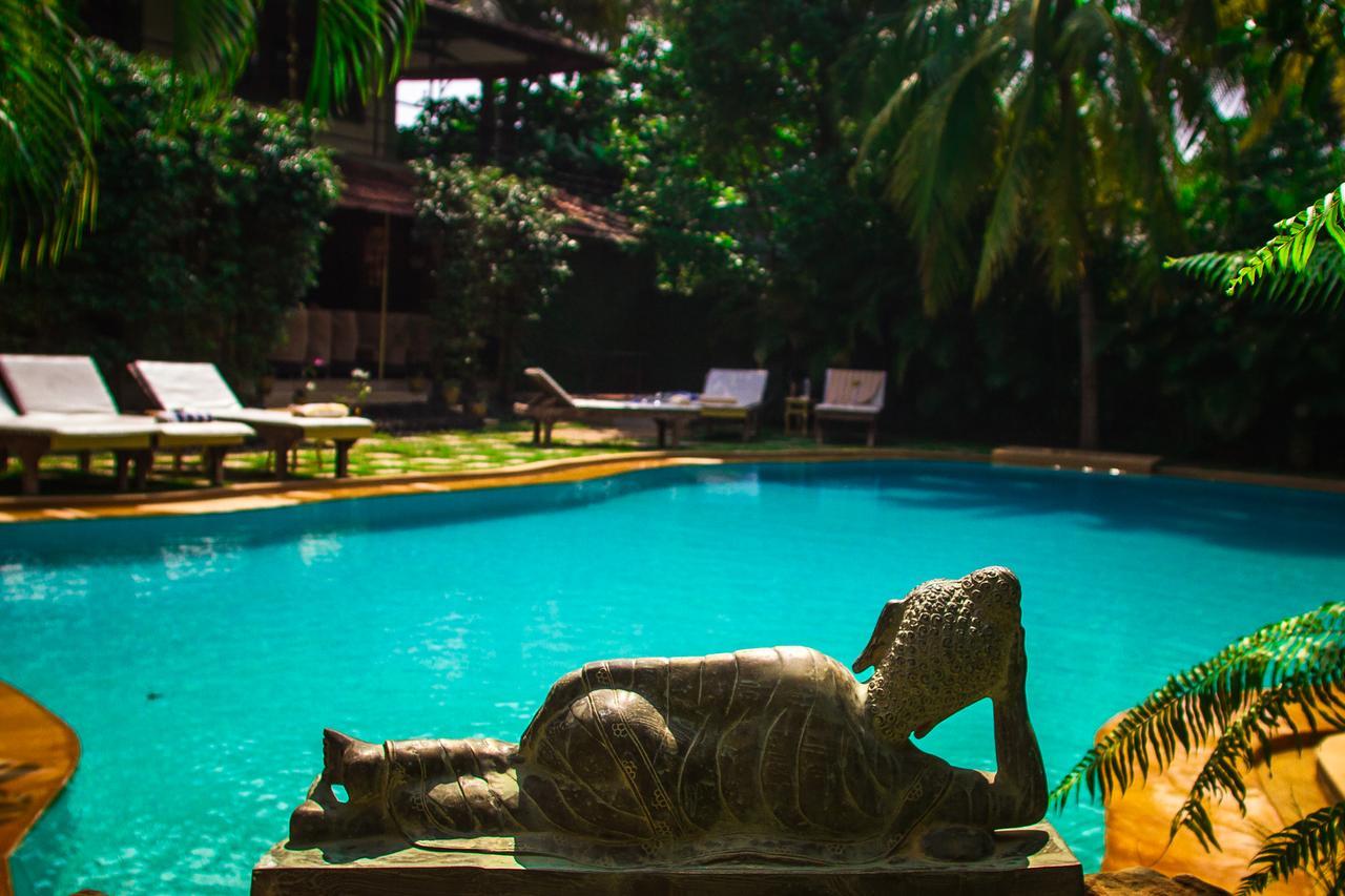 Papa Jolly Eco Resort-Near Morjim Beach Esterno foto