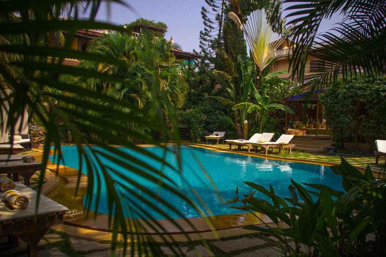 Papa Jolly Eco Resort-Near Morjim Beach Esterno foto
