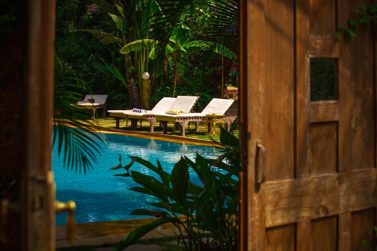 Papa Jolly Eco Resort-Near Morjim Beach Esterno foto