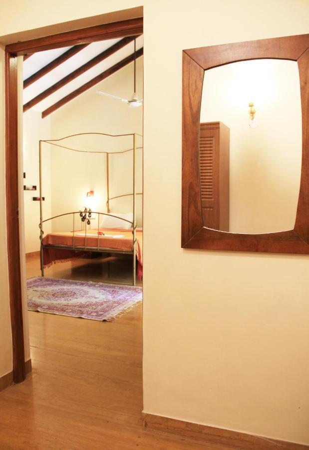 Papa Jolly Eco Resort-Near Morjim Beach Esterno foto